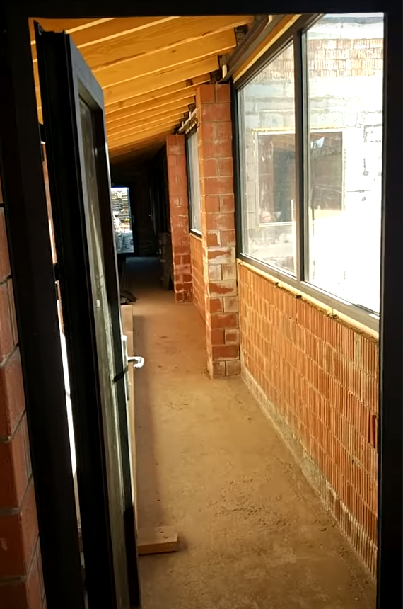 Входные алюминиевые двери